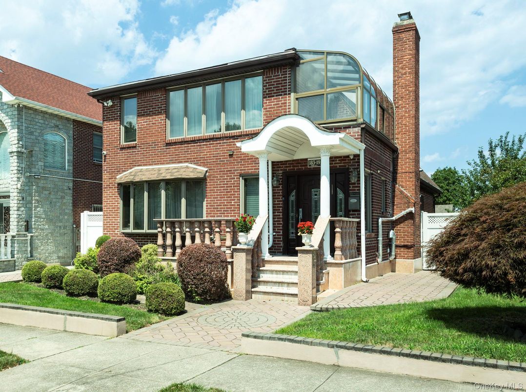 Exterior, Facade, Brick Facade, Rowhouse