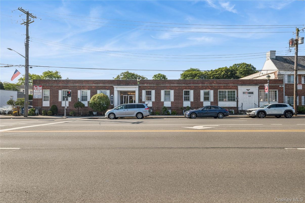 Exterior, Facade, Brick Facade, Condo Building