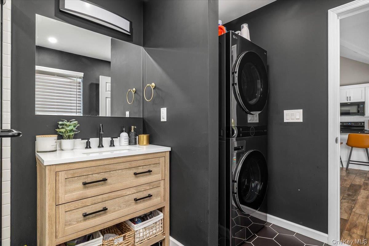 Bathroom, Interior, Recessed Lighting, Utility Closets, Washer, Wood Texture Flooring