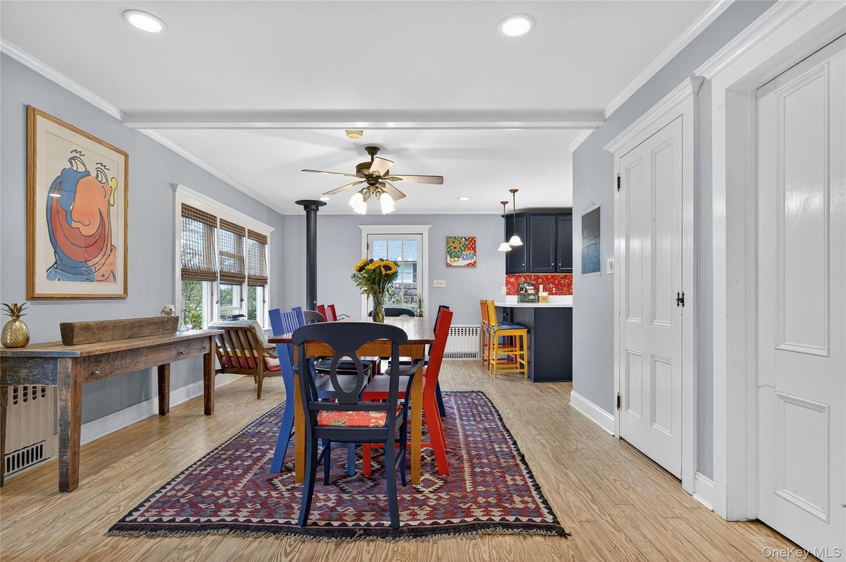 Dining room, Interior, Kitchen, Pendant Lights, Recessed Lighting, Wood Texture Flooring