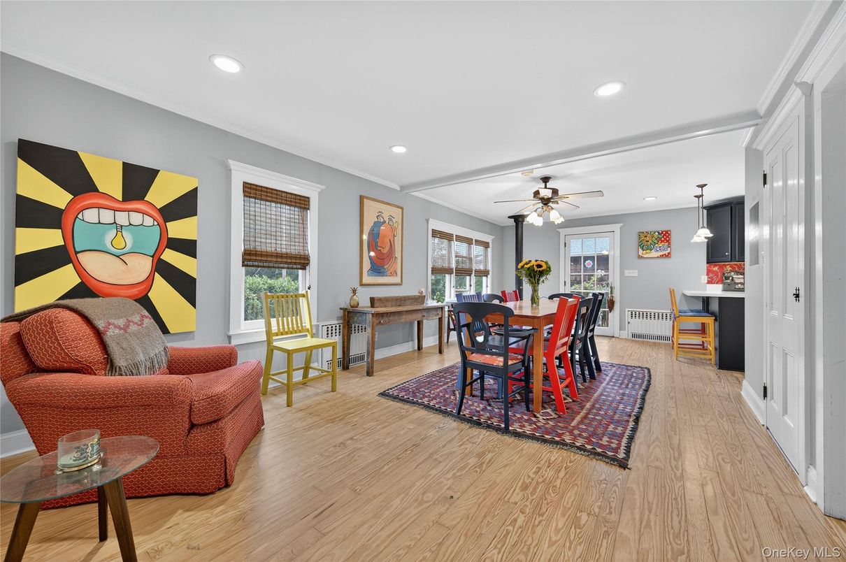 Dining room, Interior, Living room, Pendant Lights, Recessed Lighting, Wood Texture Flooring