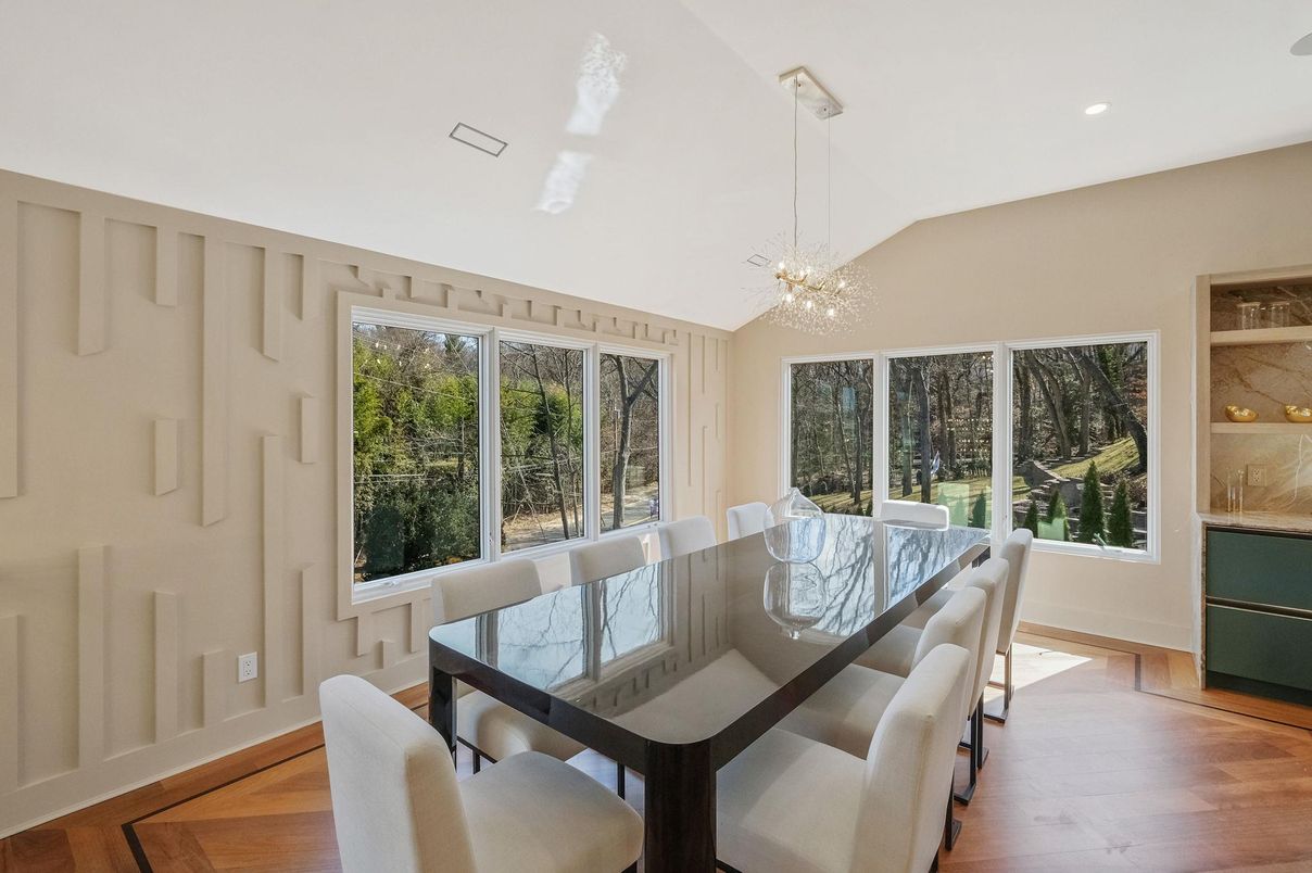 Chandelier, Dining room, Interior, Pendant Lights, Recessed Lighting, Wood Texture Flooring