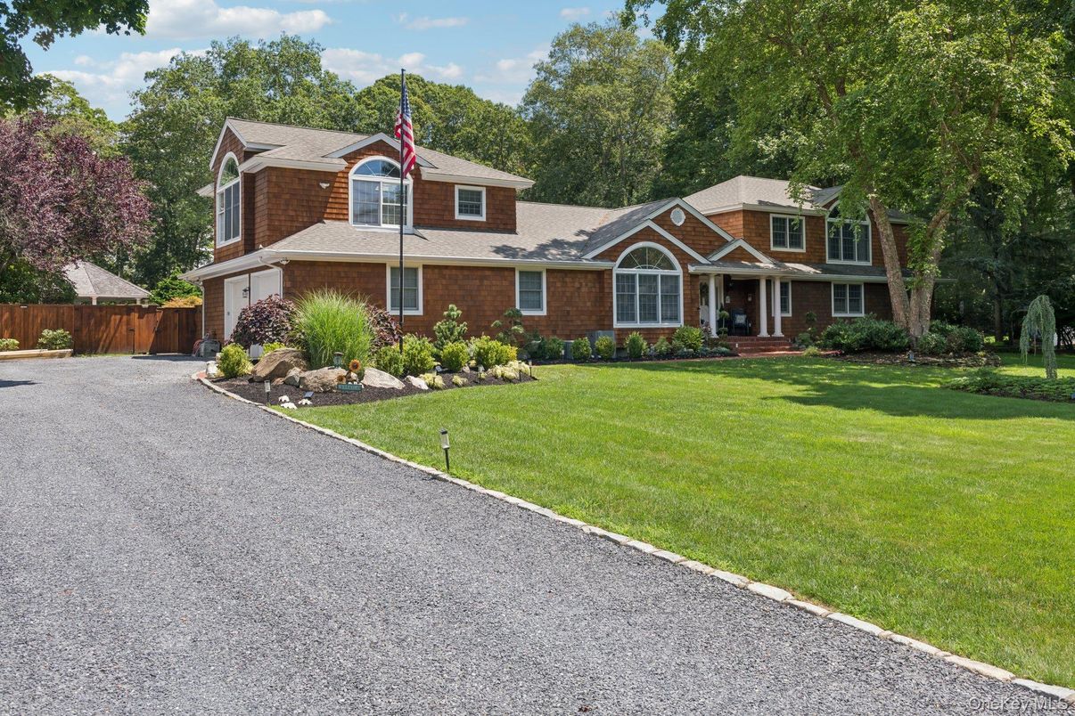 Exterior, Facade, Brick Facade, French Provincial