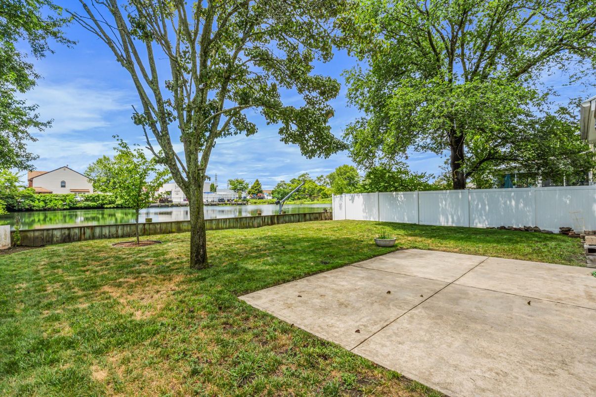 Backyard, Exterior, Water