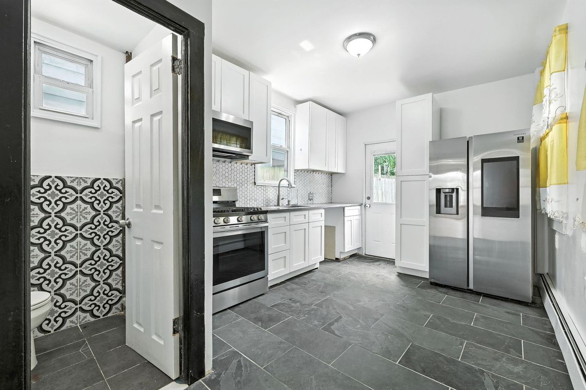 Interior, Kitchen, Stainless Steel Appliances