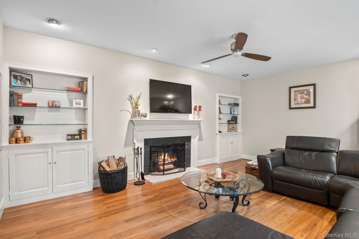 Fireplace, Interior, Living room, Recessed Lighting, Wood Texture Flooring