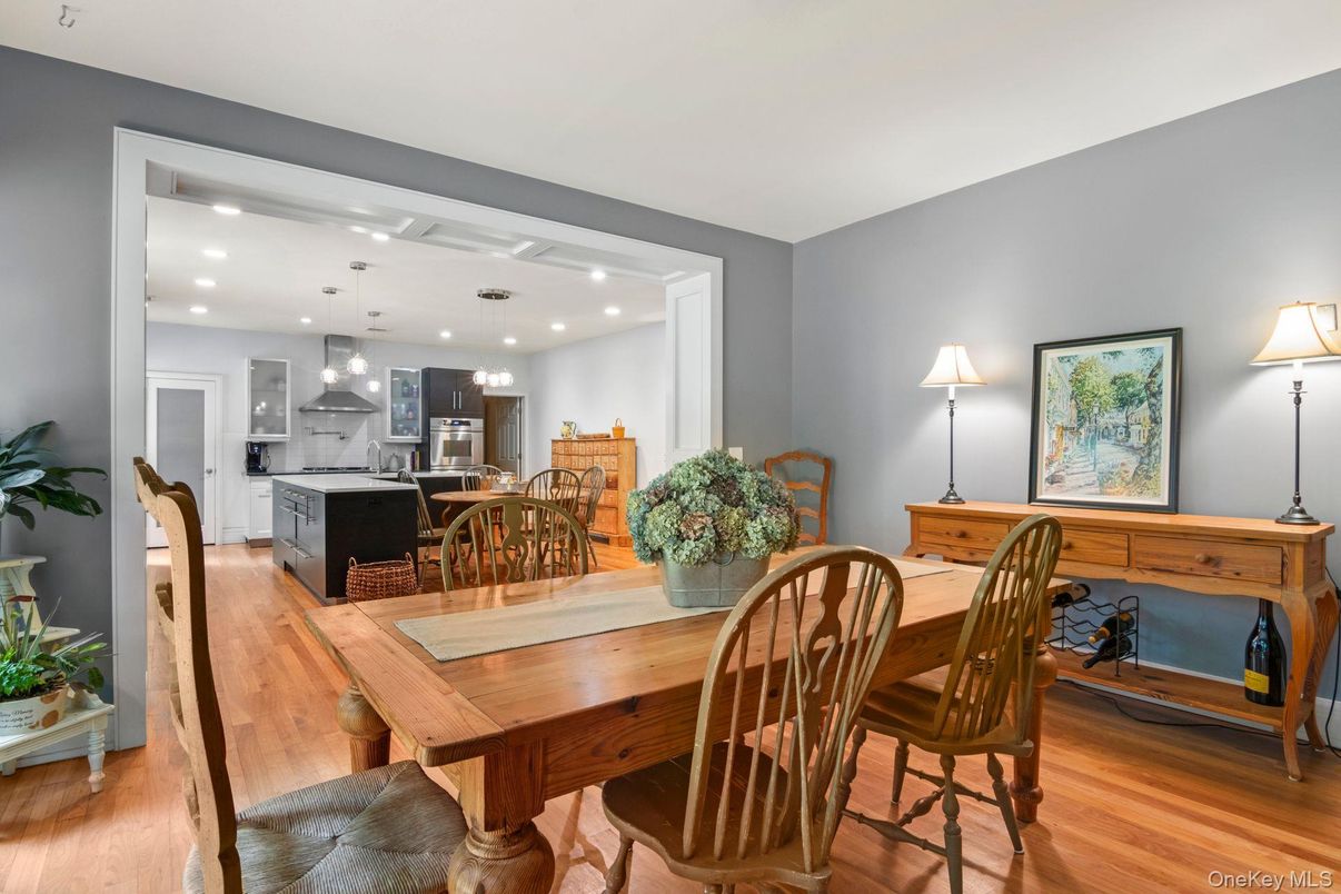 Dining room, Interior, Kitchen, Pendant Lights, Recessed Lighting, Wood Texture Flooring