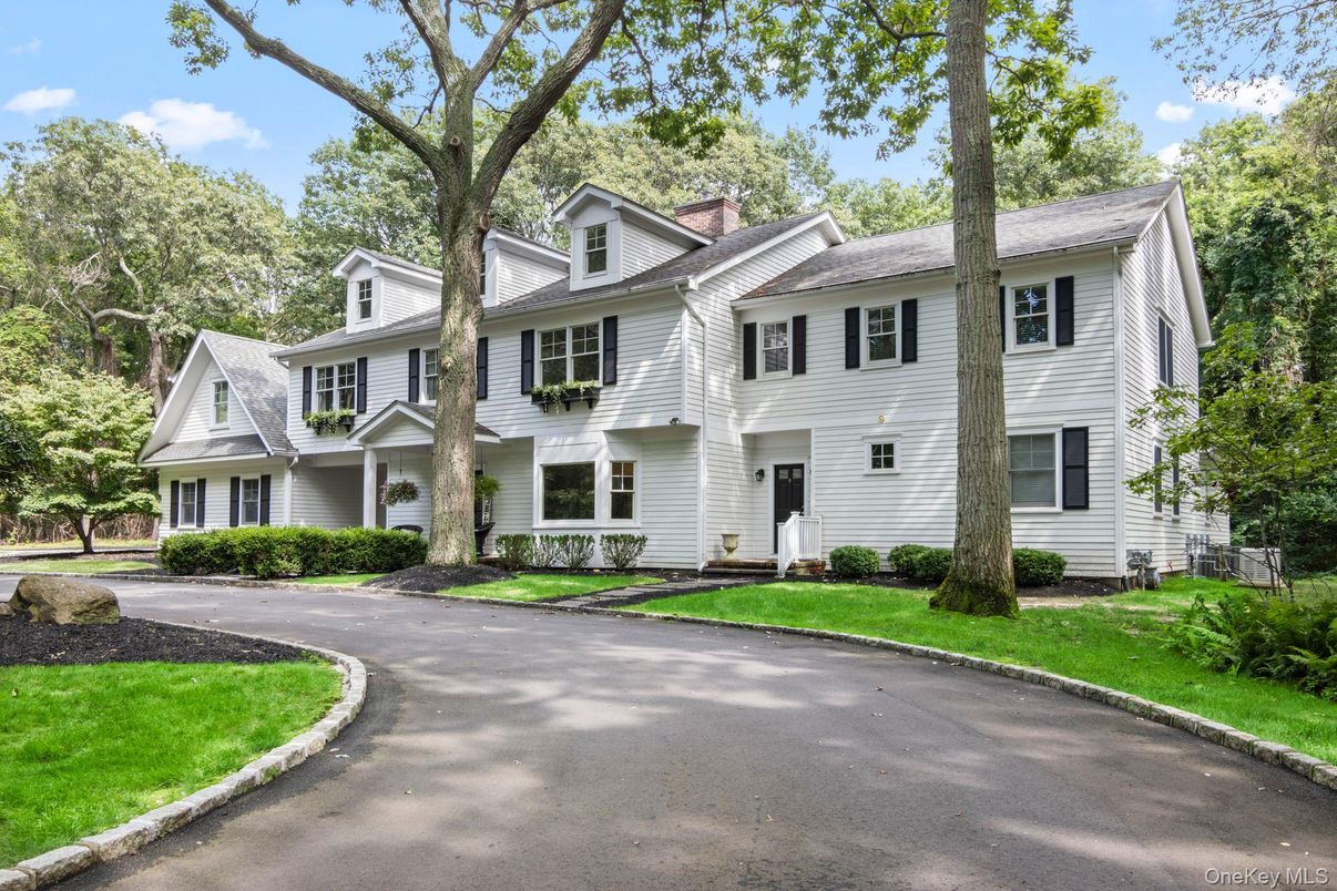 Exterior, Facade, Georgian