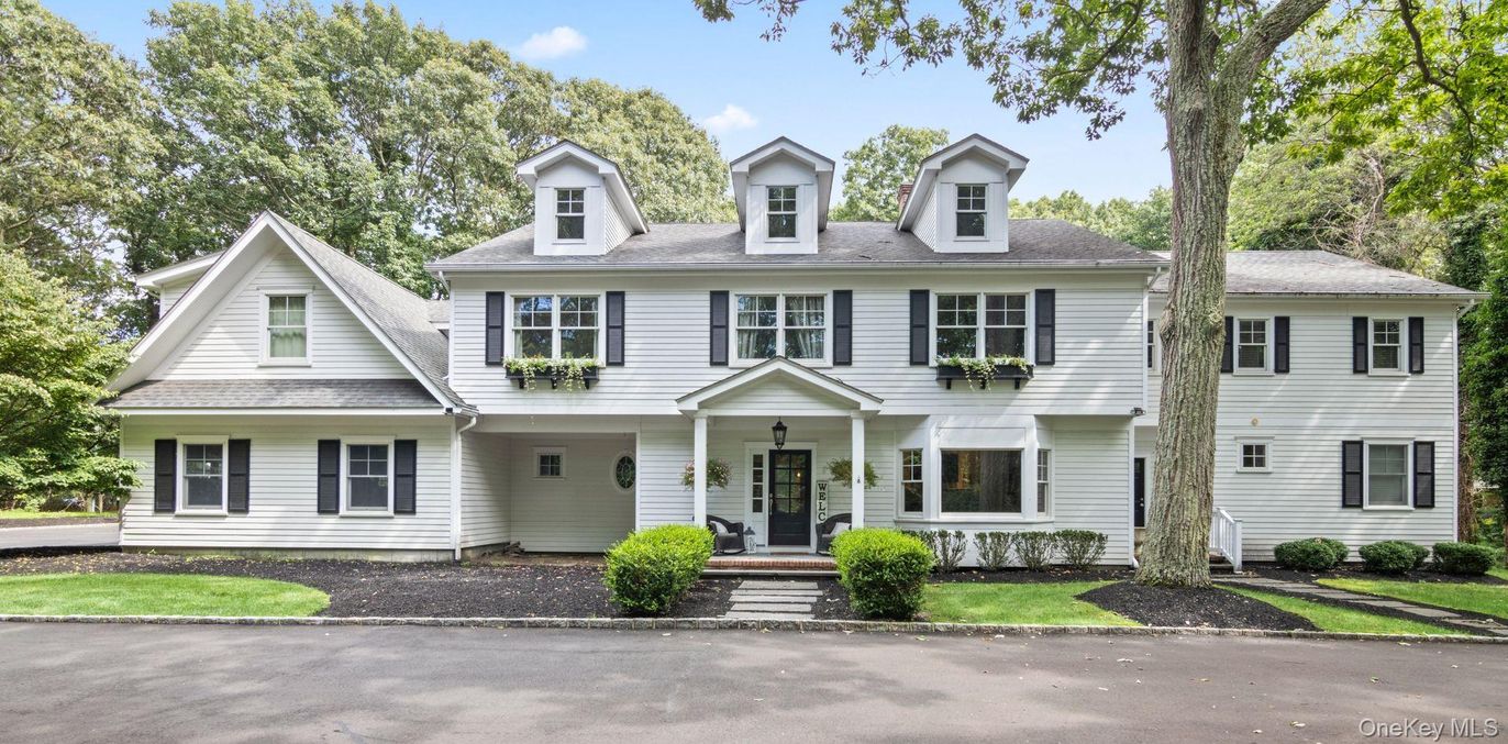 Exterior, Facade, Georgian