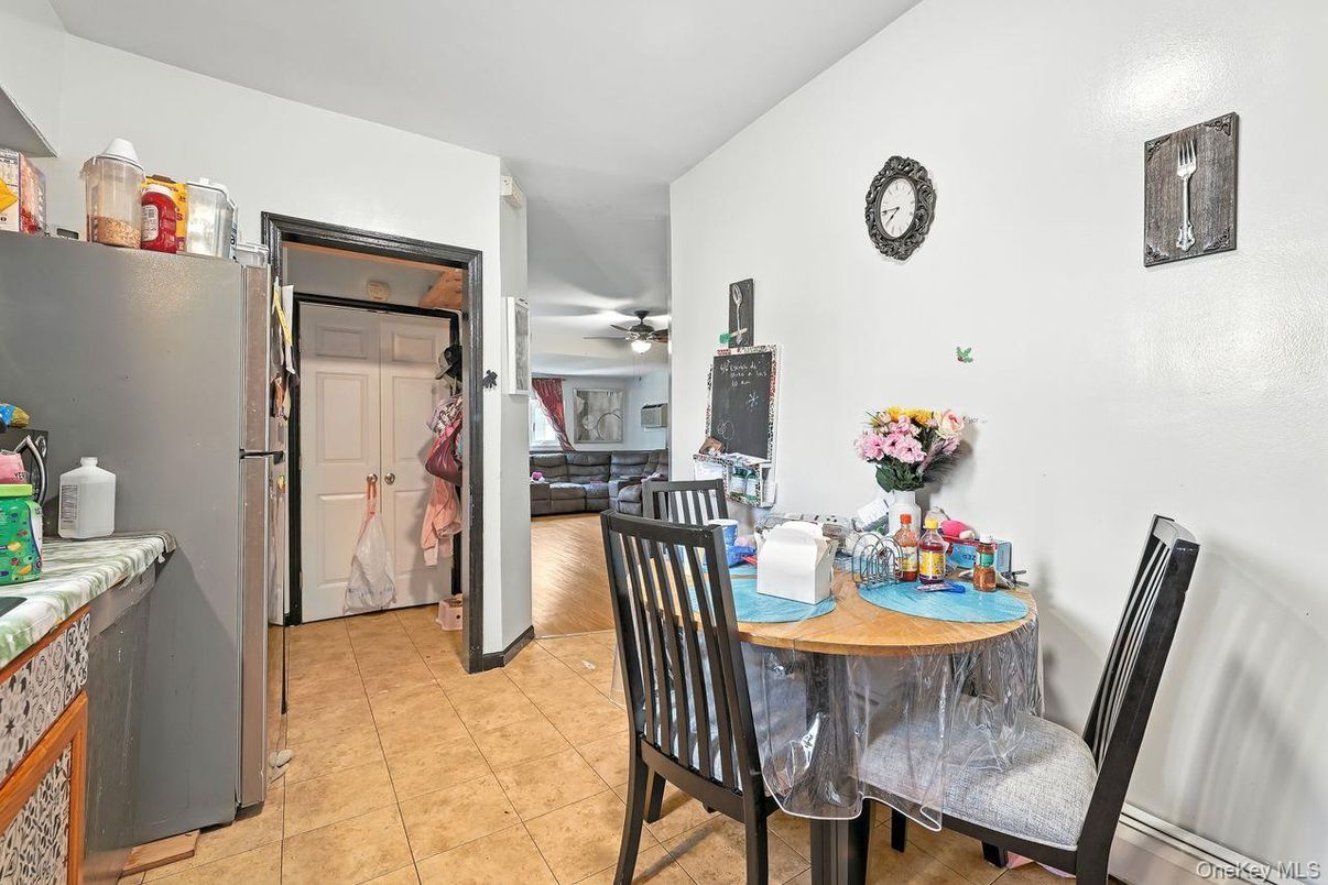 Dining room, Interior