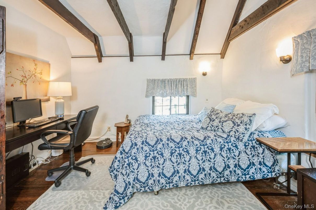 Bedroom, Home Office, Interior, Wooden Beams, Wood Texture Flooring