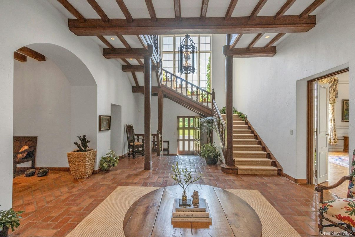 Interior, Wooden Beams