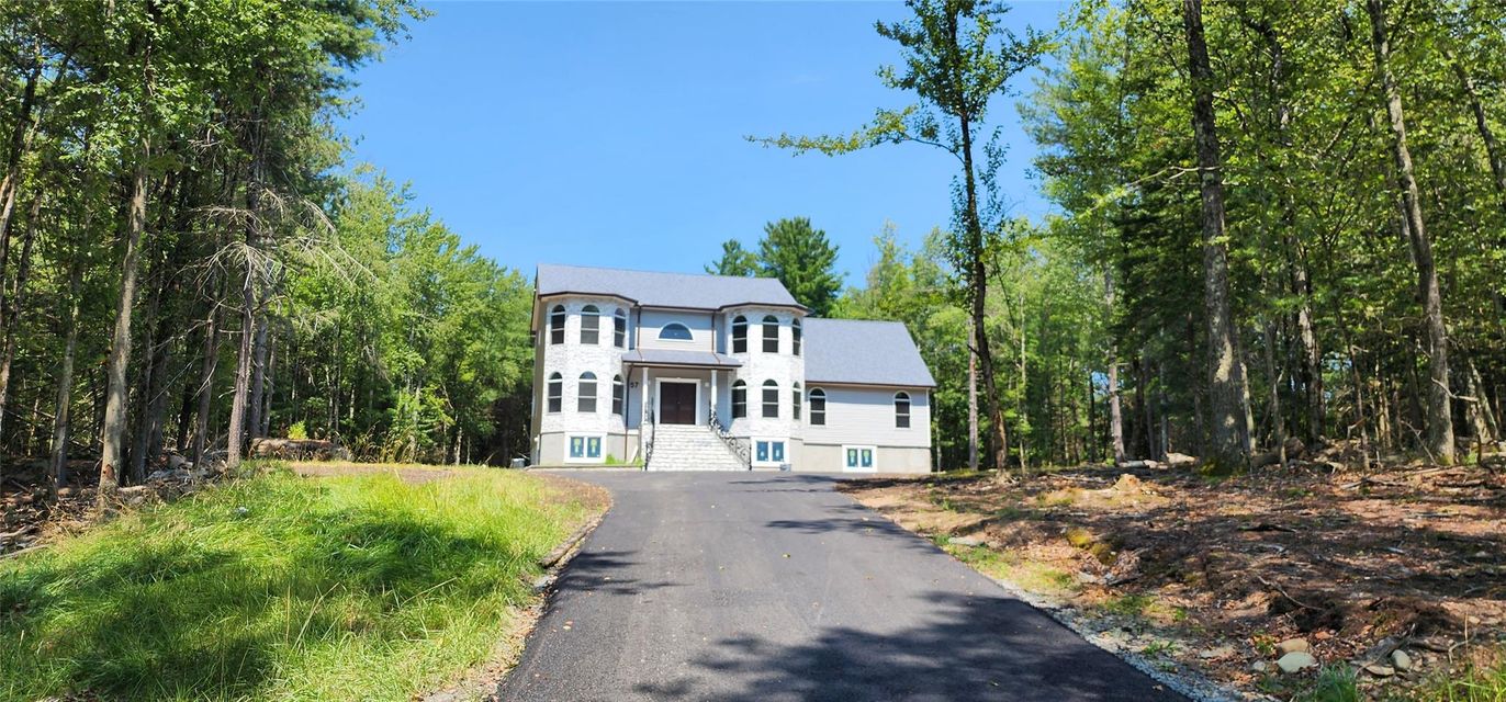 Backyard, Exterior, Facade, French Provincial