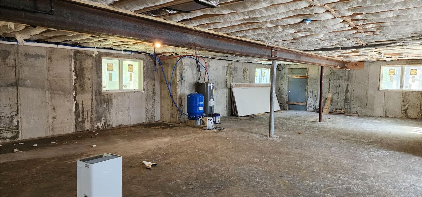 Interior, Wooden Beams