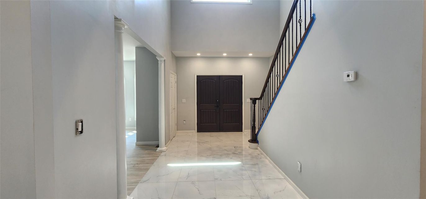 Interior, Marble, Recessed Lighting