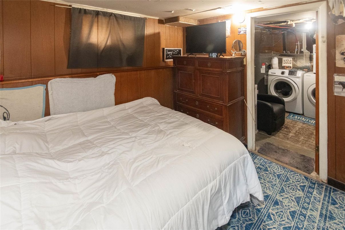 Bedroom, Interior, Washer