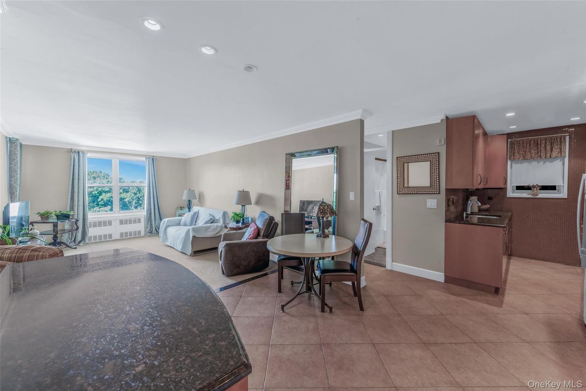 Dining room, Interior, Kitchen, Living room, Recessed Lighting