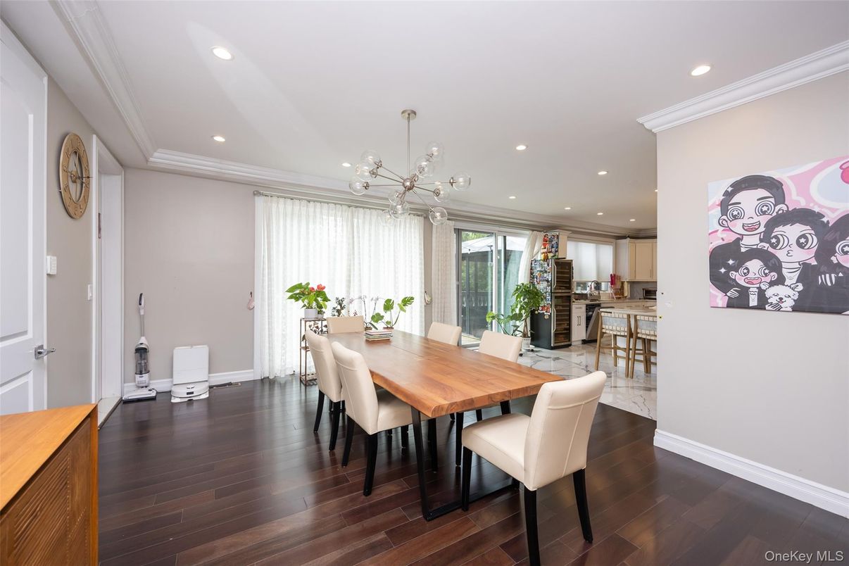 Dining room, Interior, Pendant Lights, Recessed Lighting, Wood Texture Flooring