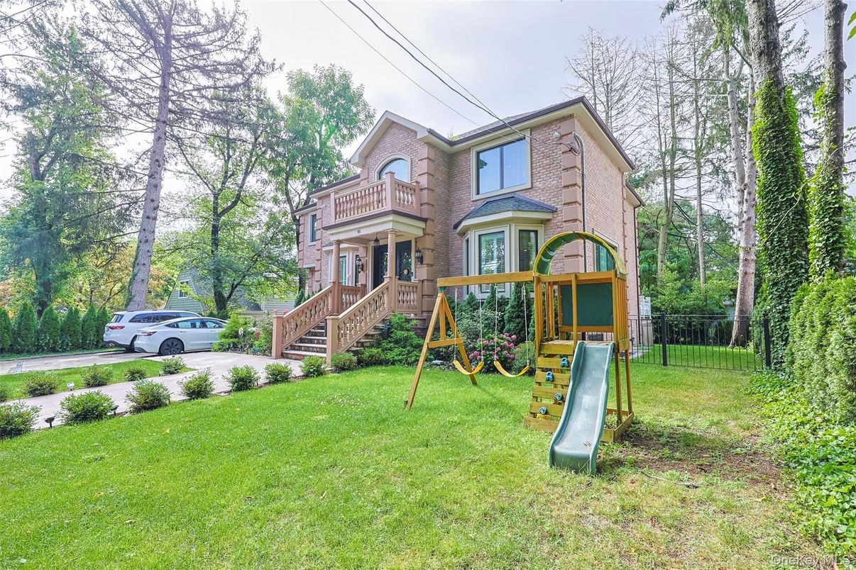 Backyard, Exterior, Facade, Brick Facade, Playground, None