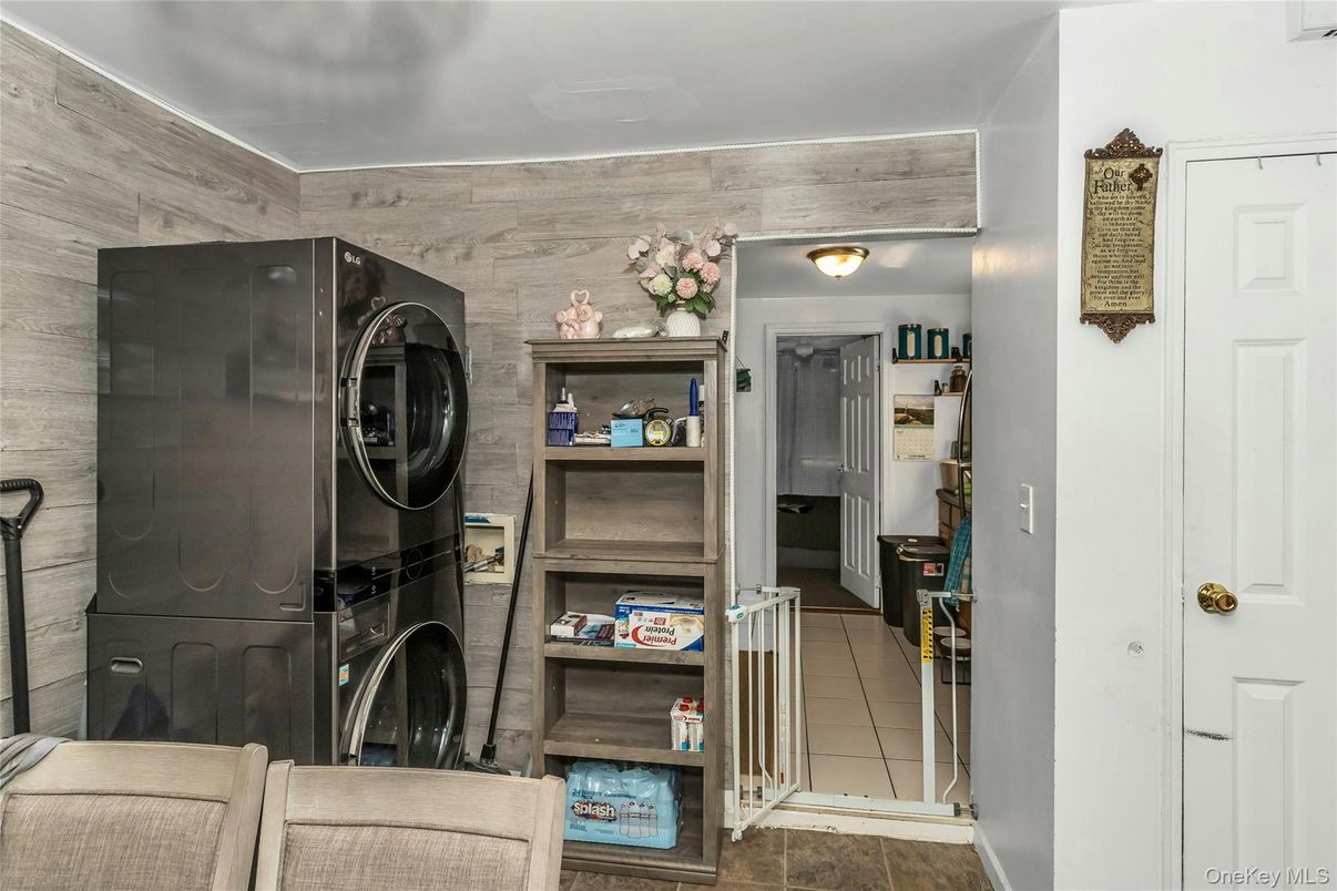 Interior, Utility Closets, Washer