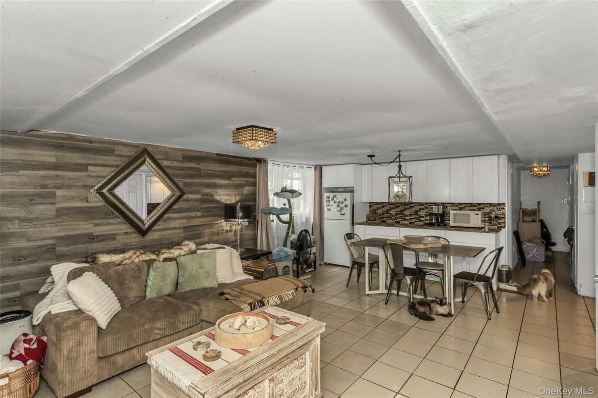 Dining room, Interior, Kitchen, Living room, Pendant Lights, Wooden Walls