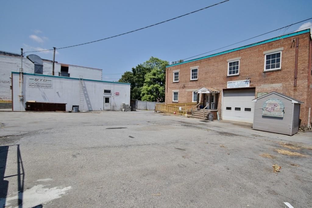 Backyard, Detached Garage, Exterior