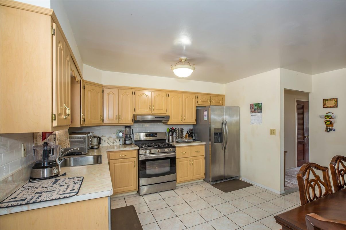 Interior, Kitchen, Stainless Steel Appliances