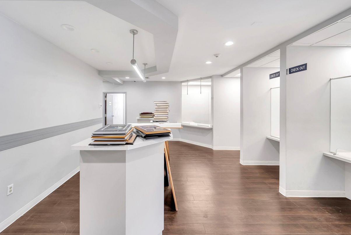 Interior, Pendant Lights, Recessed Lighting, Wood Texture Flooring