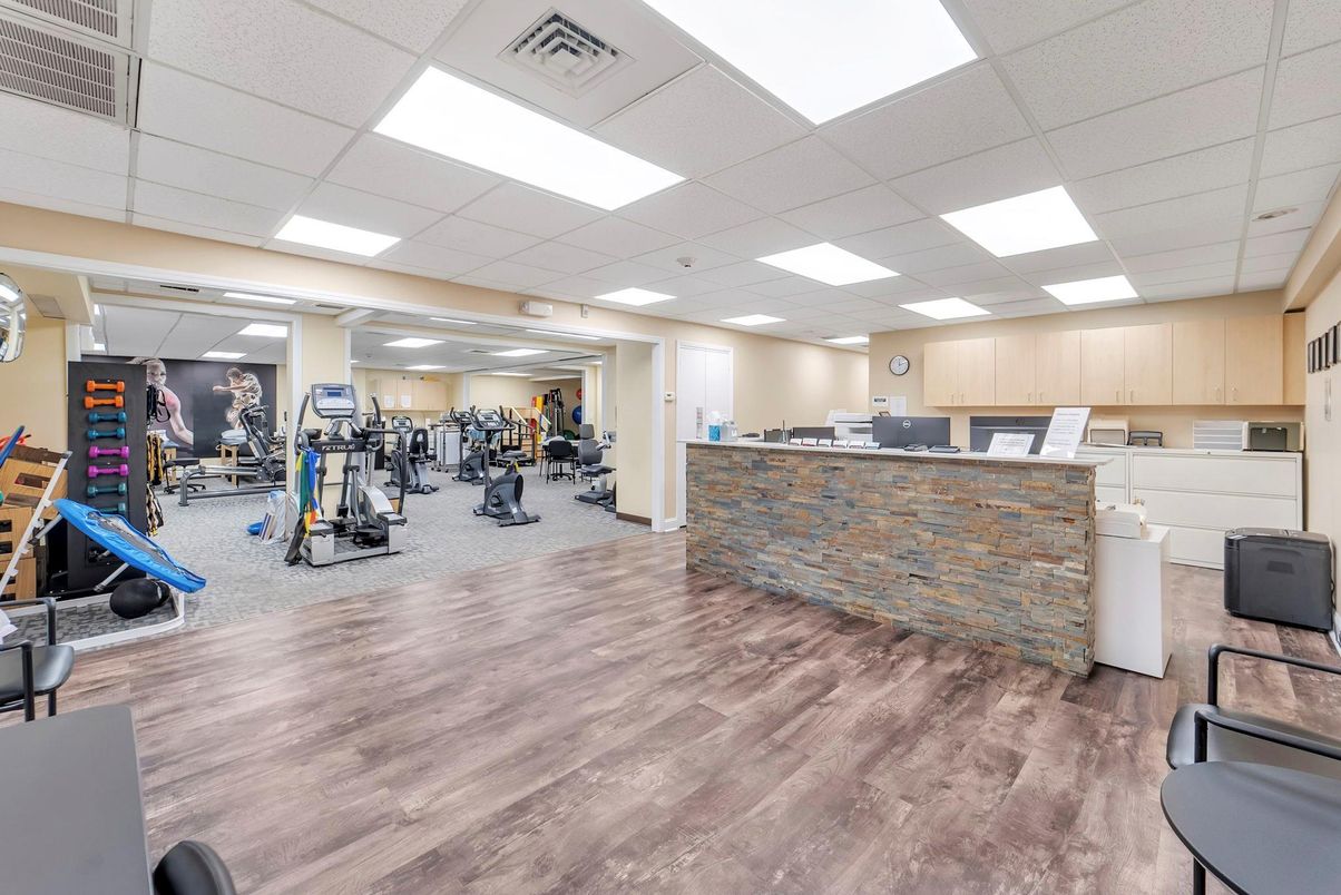 Fitness Equipment, Gym, Interior, Recessed Lighting, Wood Texture Flooring