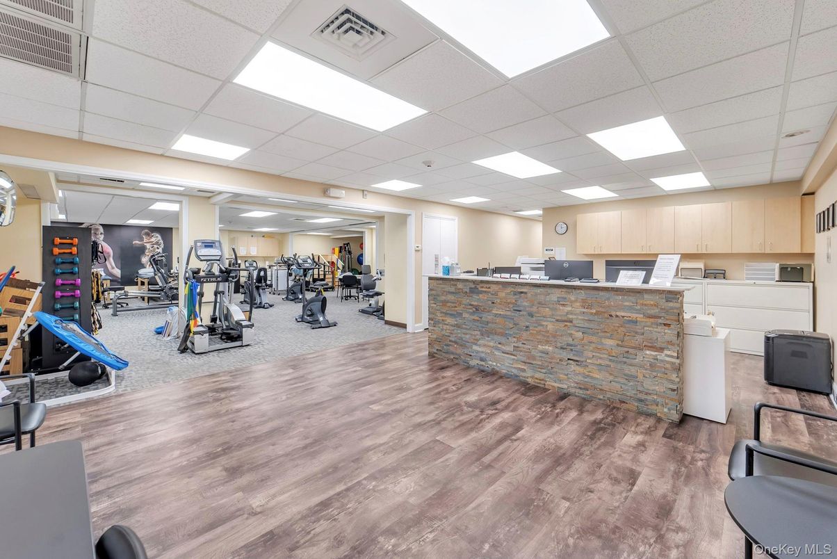 Fitness Equipment, Gym, Interior, Recessed Lighting, Wood Texture Flooring