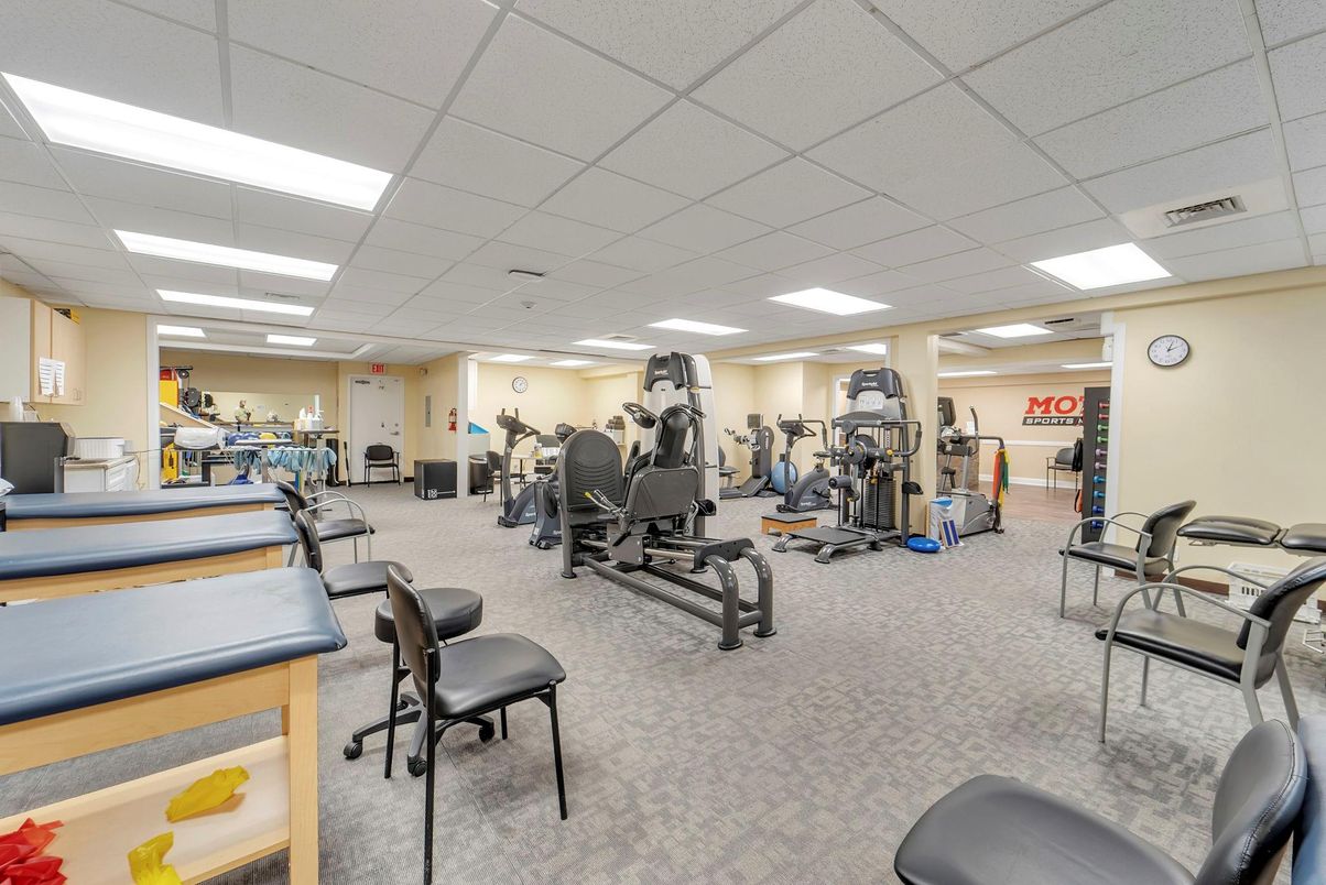 Fitness Equipment, Gym, Interior, Recessed Lighting