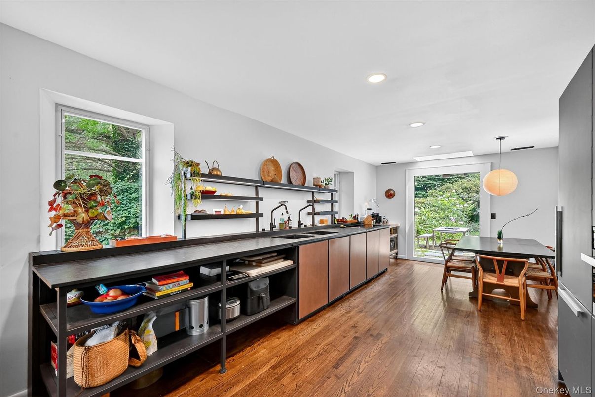 Dining room, Interior, Pendant Lights, Recessed Lighting, Wood Texture Flooring
