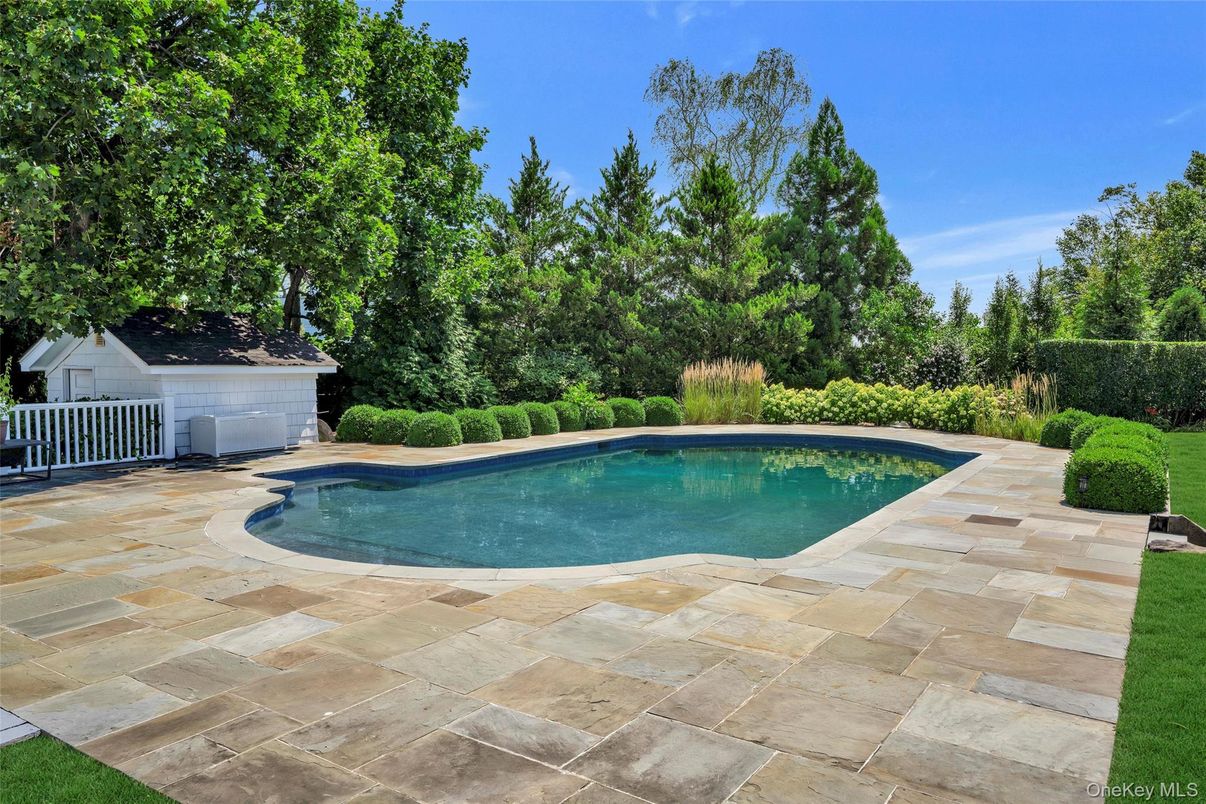 Detached Garage, Exterior, Pool