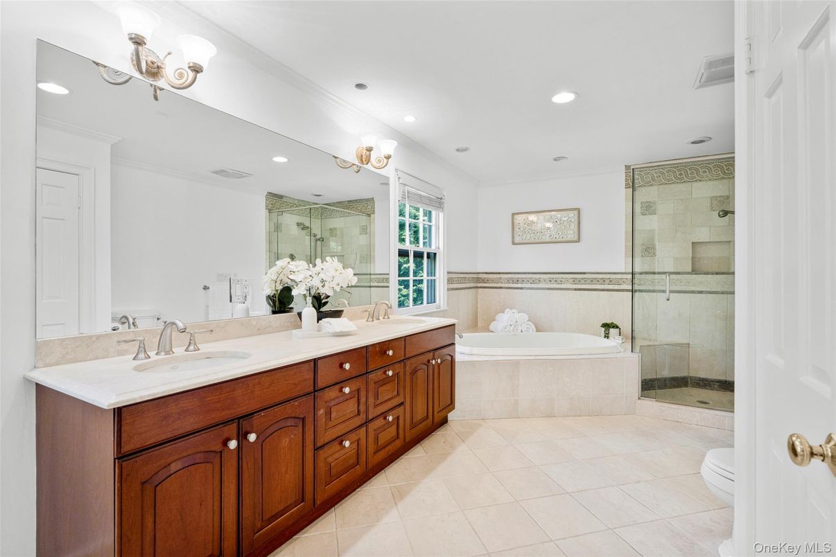 Bathroom, Dual Sink Vanities, Glass Shower, Interior, Recessed Lighting