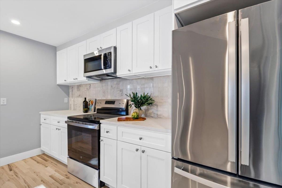 Interior, Kitchen, Recessed Lighting, Stainless Steel Appliances, Wood Texture Flooring