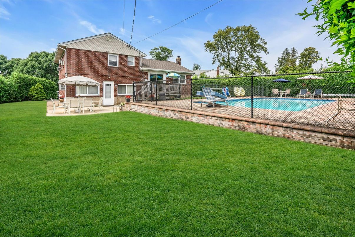 Backyard, Exterior, Pool