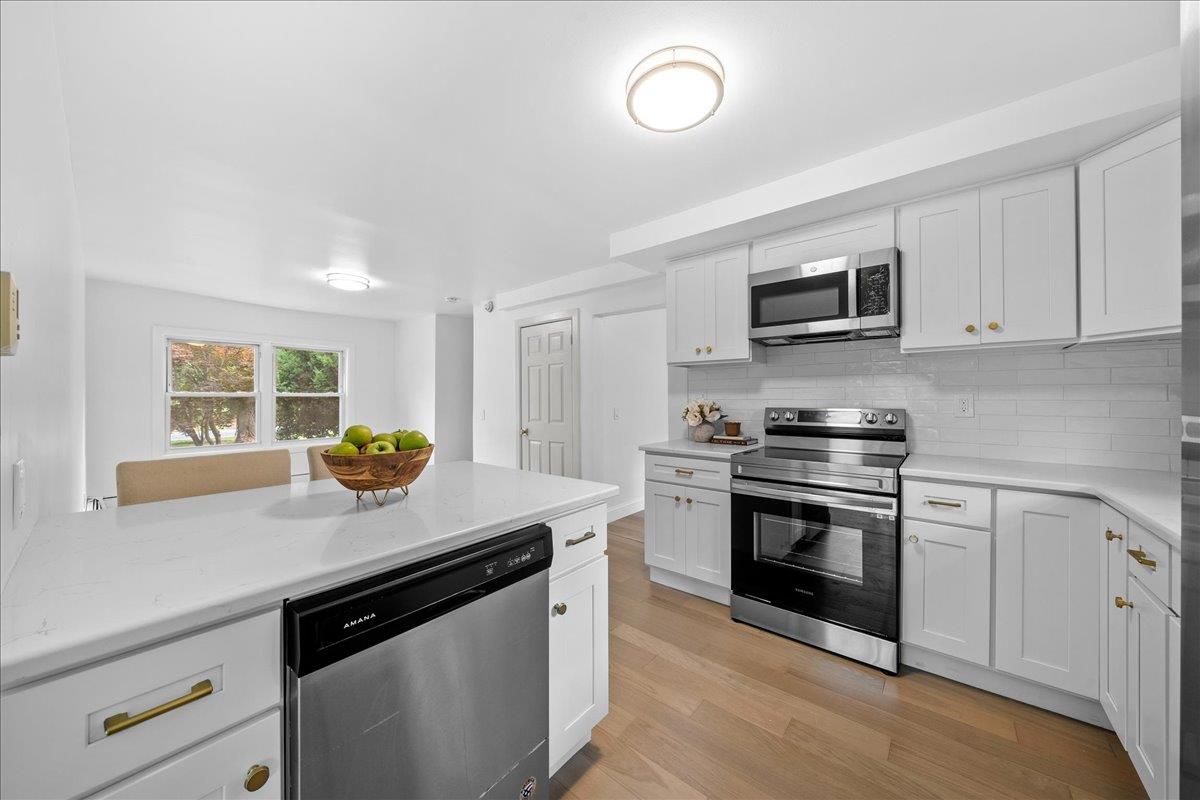 Interior, Kitchen, Stainless Steel Appliances, Wood Texture Flooring