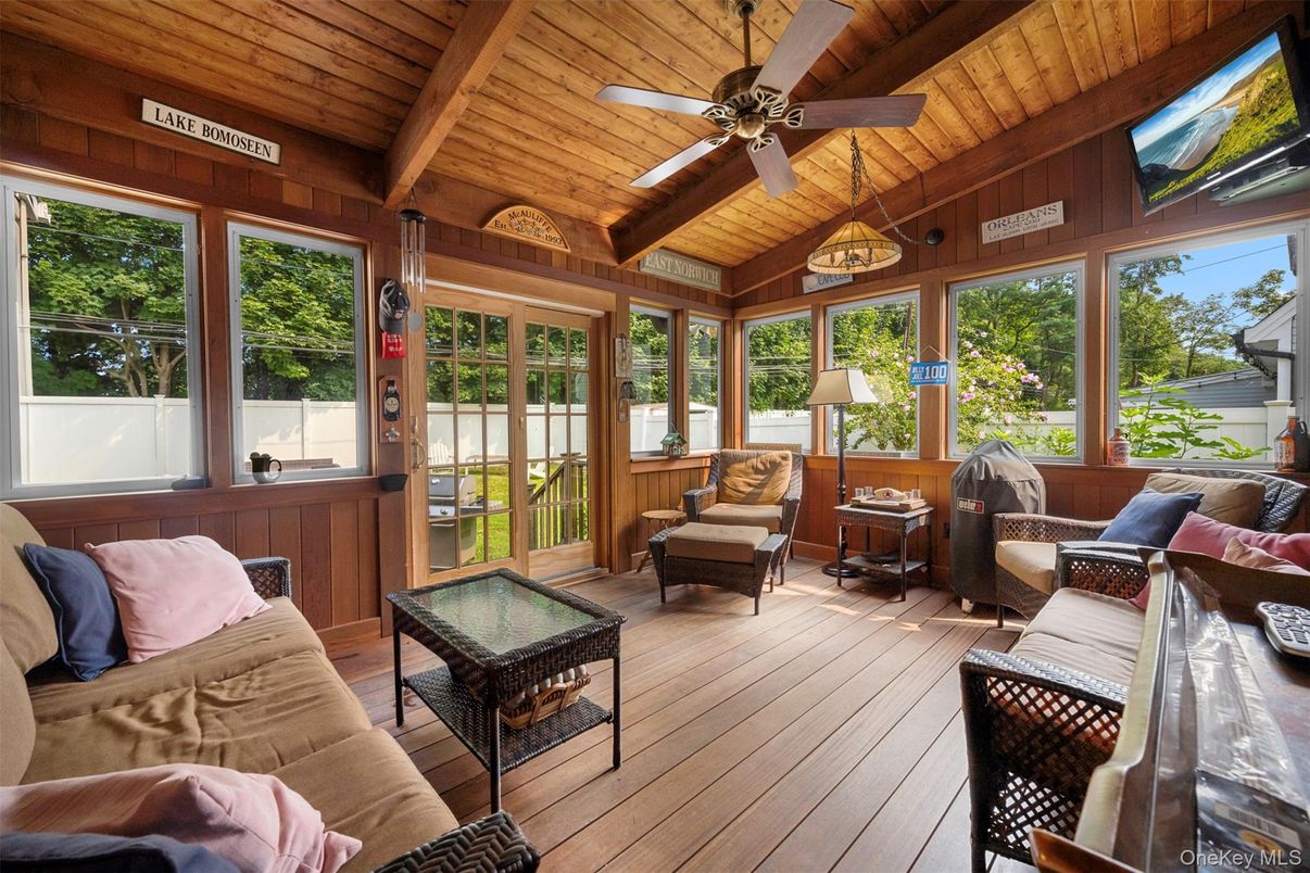 Interior, Living room, Sun Room, Wooden Beams, Wooden Ceilings, Wood Texture Flooring, Wooden Walls