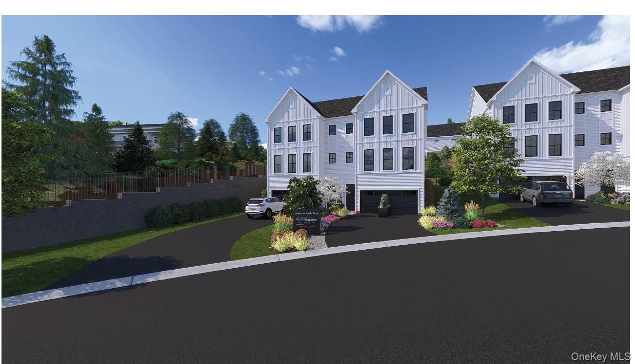 Exterior, Facade, Queen Anne Victorian