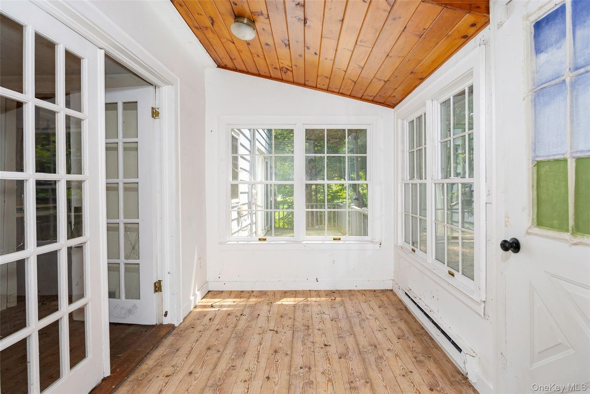 Empty room, Interior, Wooden Ceilings, Wood Texture Flooring