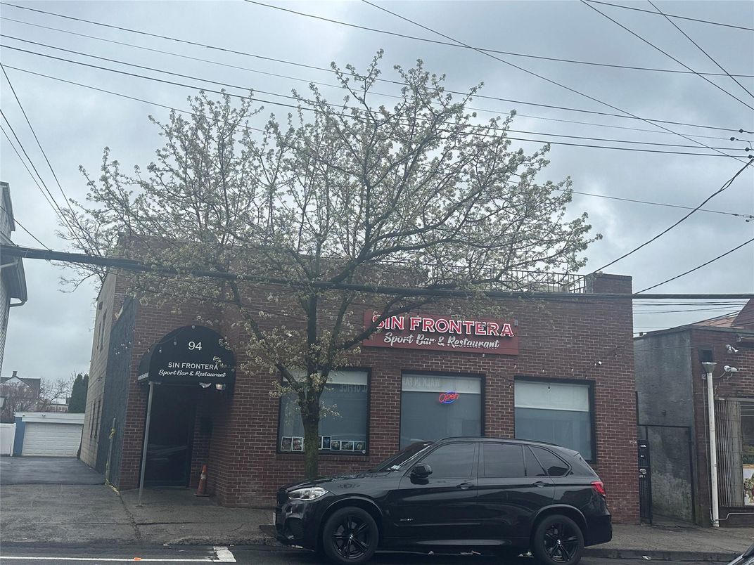 Exterior, Facade, Brick Facade, None