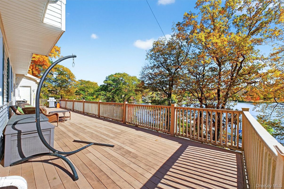 Exterior, Wood Texture Flooring