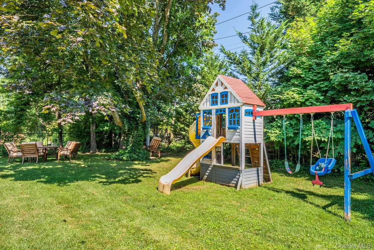 Backyard, Exterior, Playground