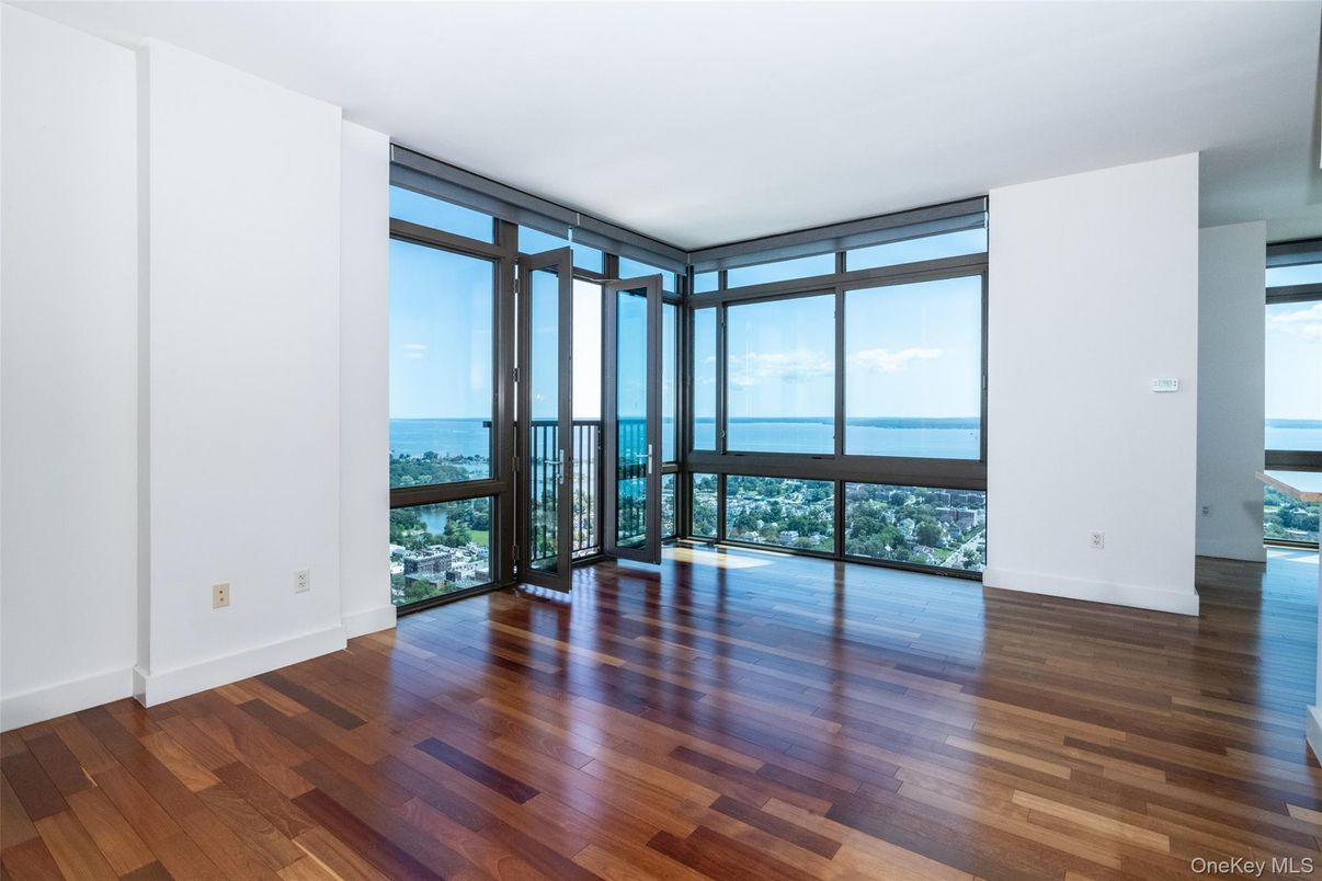 Empty room, Interior, Water, Wood Texture Flooring