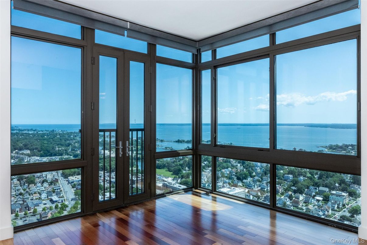 Empty room, Interior, Water, Wood Texture Flooring