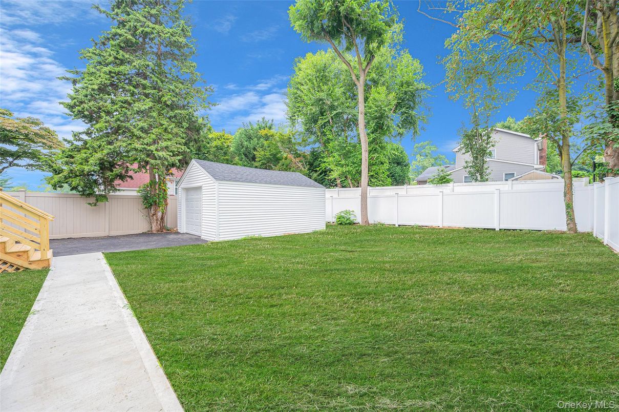 Backyard, Detached Garage, Exterior