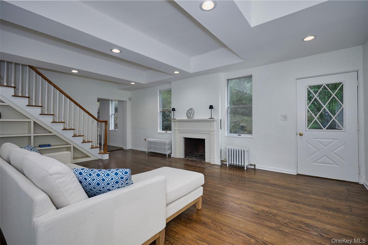 Fireplace, Interior, Living room, Recessed Lighting, Wood Texture Flooring