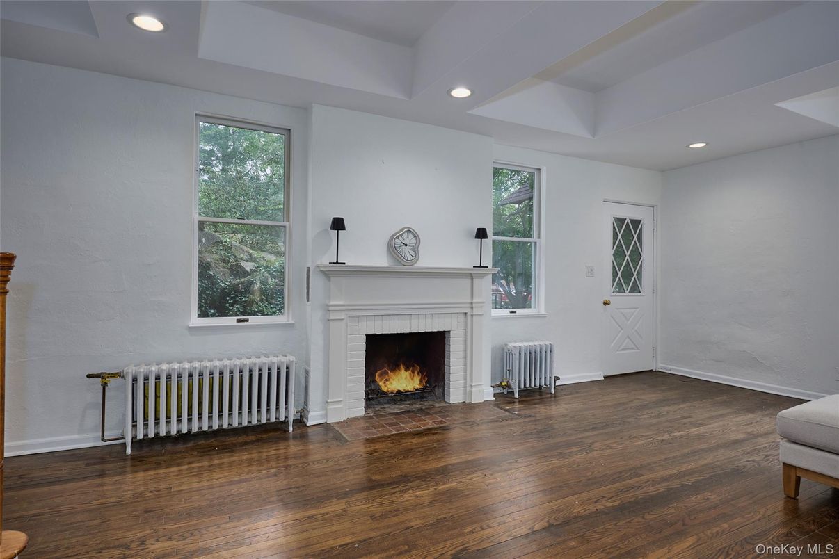 Fireplace, Interior, Recessed Lighting, Wood Texture Flooring