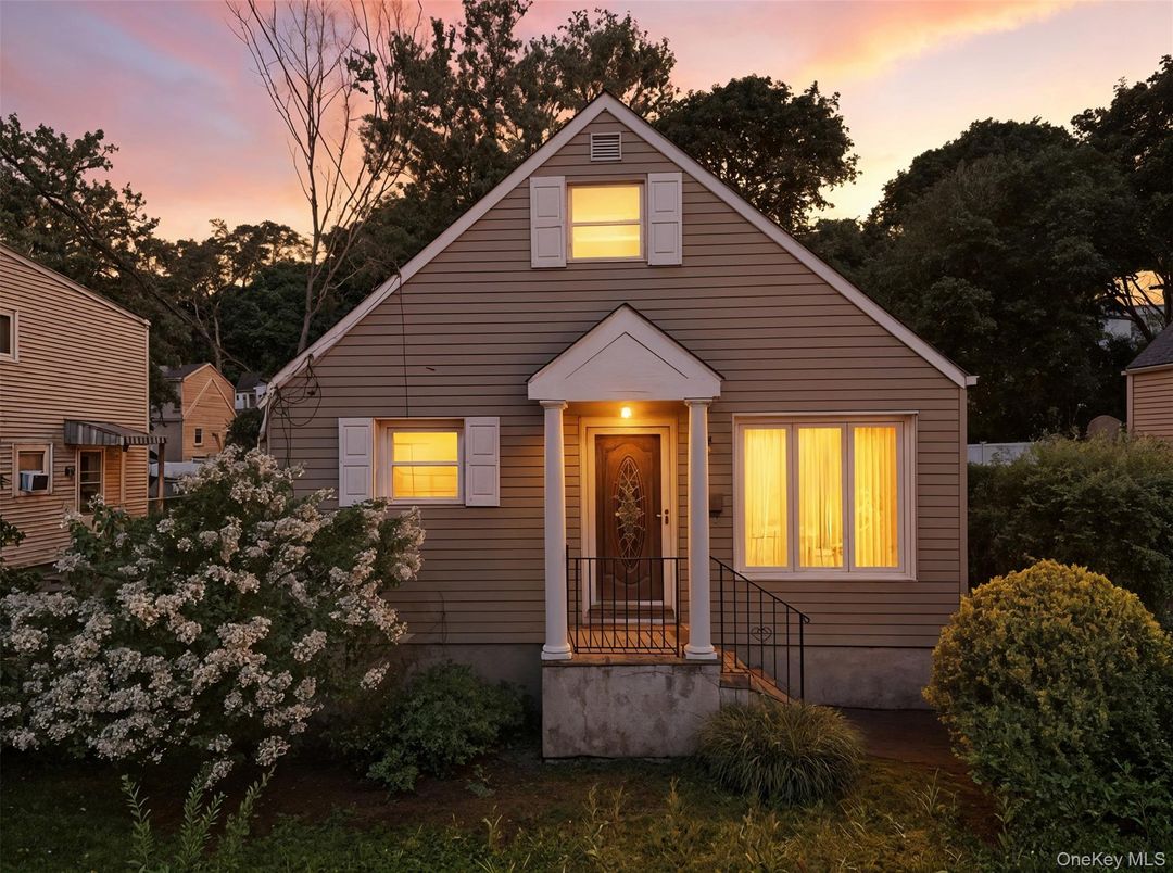 Exterior, Facade, None