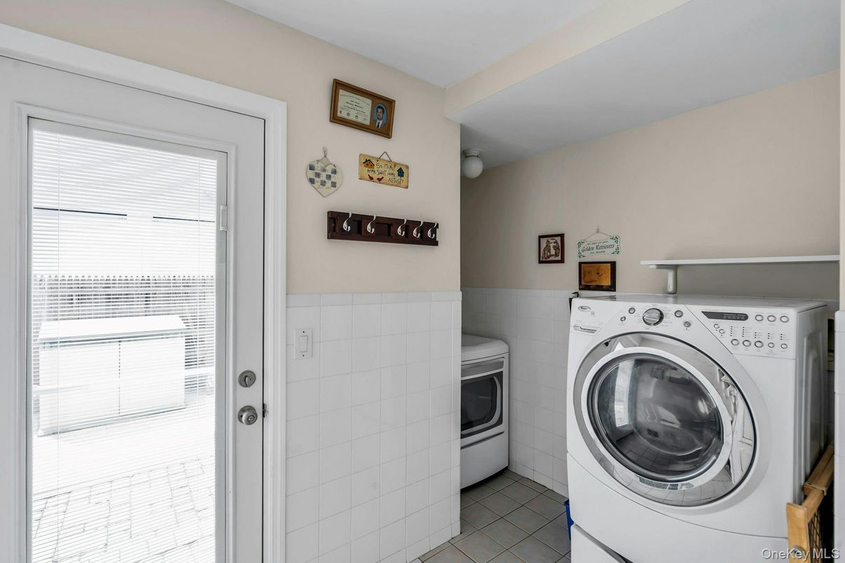 Interior, Washer